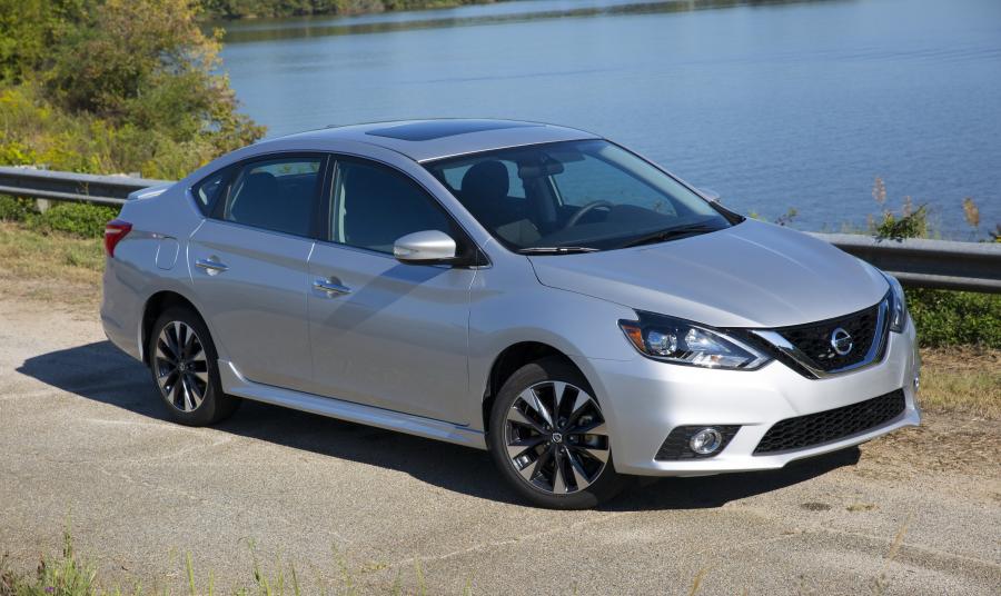  Nissan Sentra SR Turbo (B17) 2016 года  (фото 33 из 44)